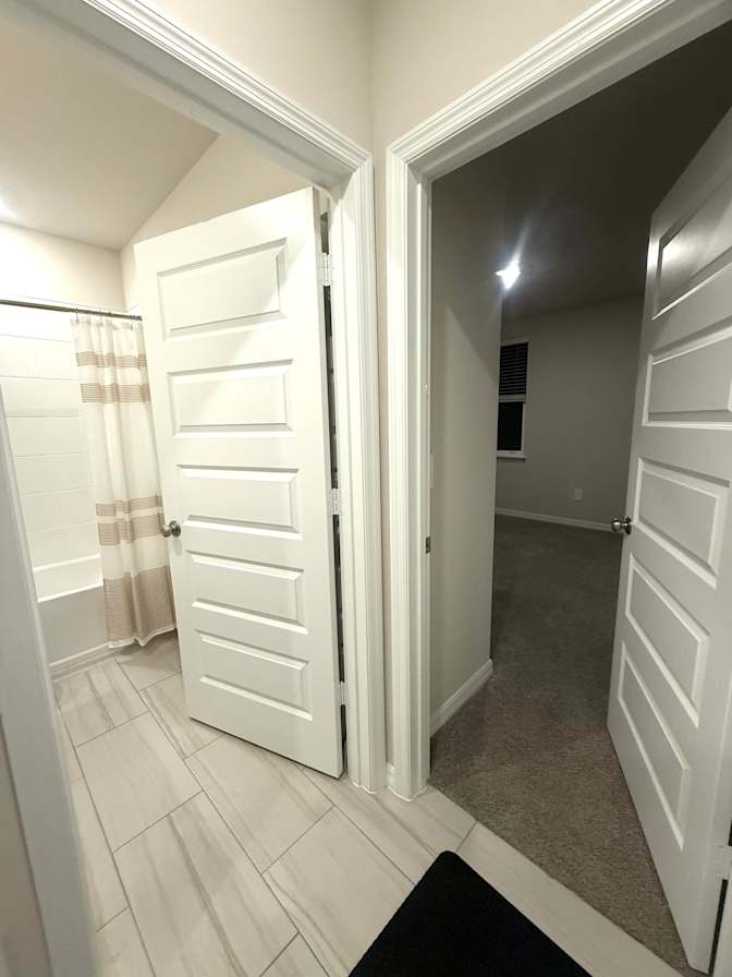LandlordDRW's room