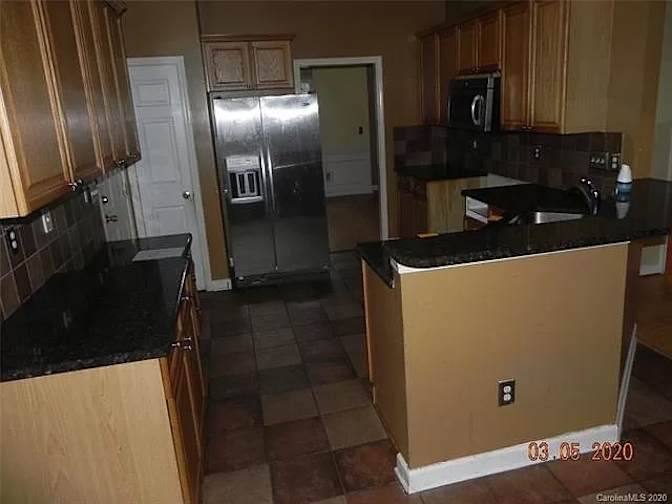Alcove Rooms's room
