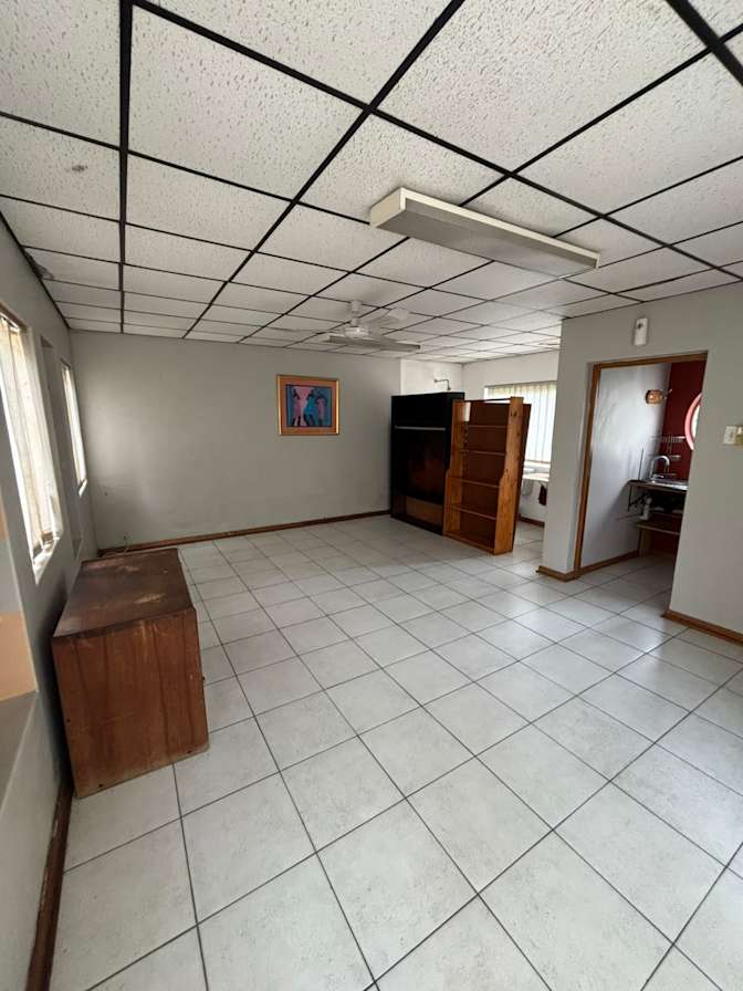 Julien Hanna's room