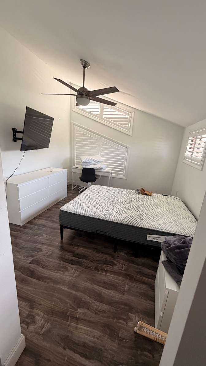 Paola's room