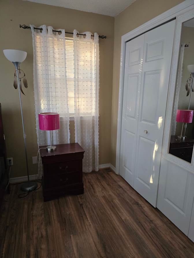 Liz's room