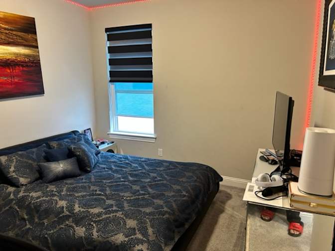Noshad's room