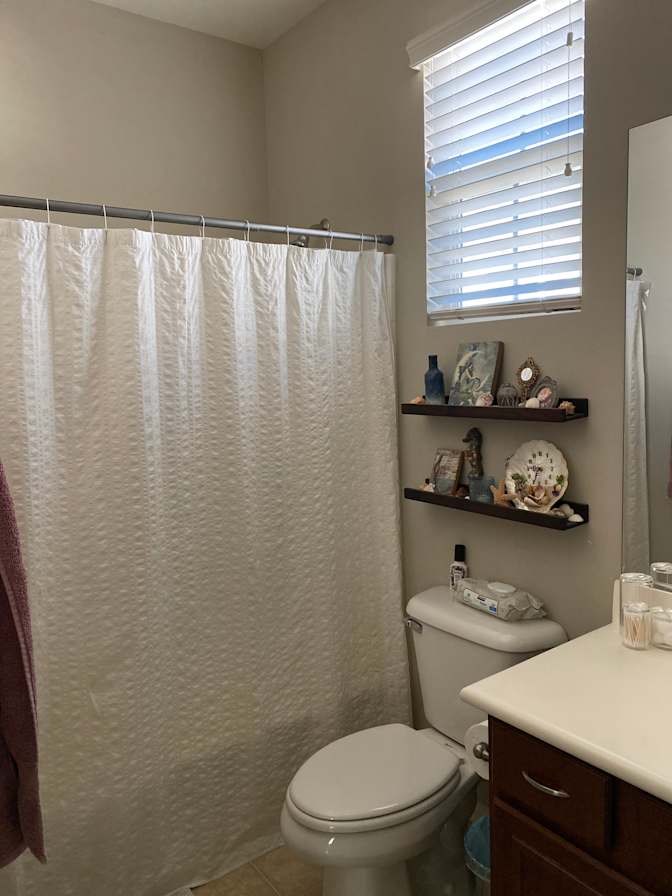 Vivian's room