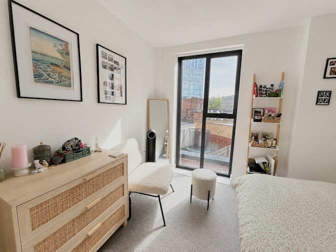 Fiona's room