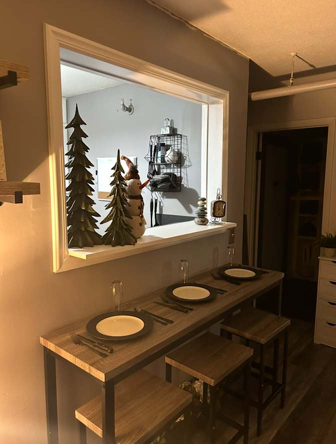 Timothy Lemnah's room