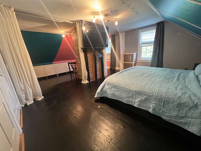 Krystal's room