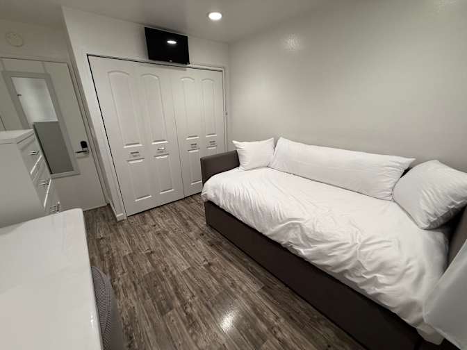 Julienne's room