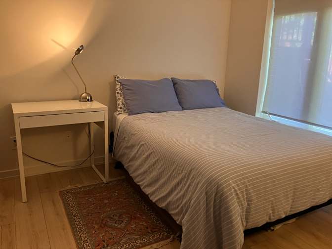 Gayle L Jennings's room