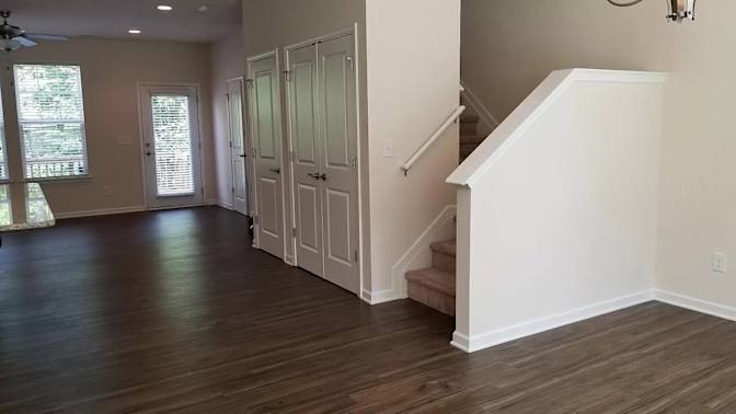 Alcove Rooms's room