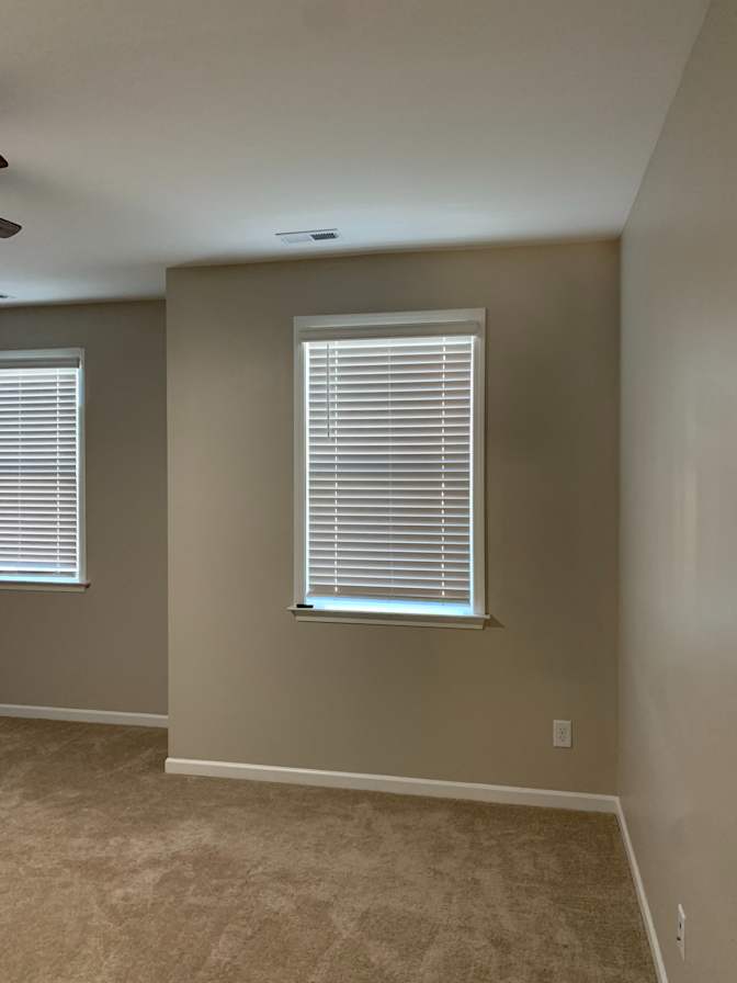 Alcove Rooms's room