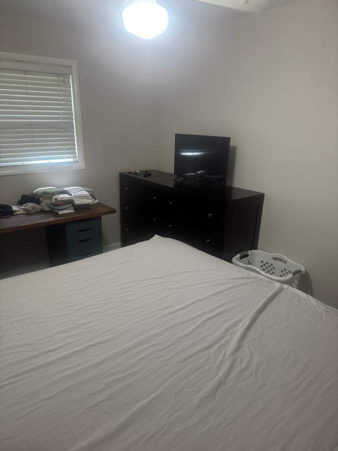 Johnas's room