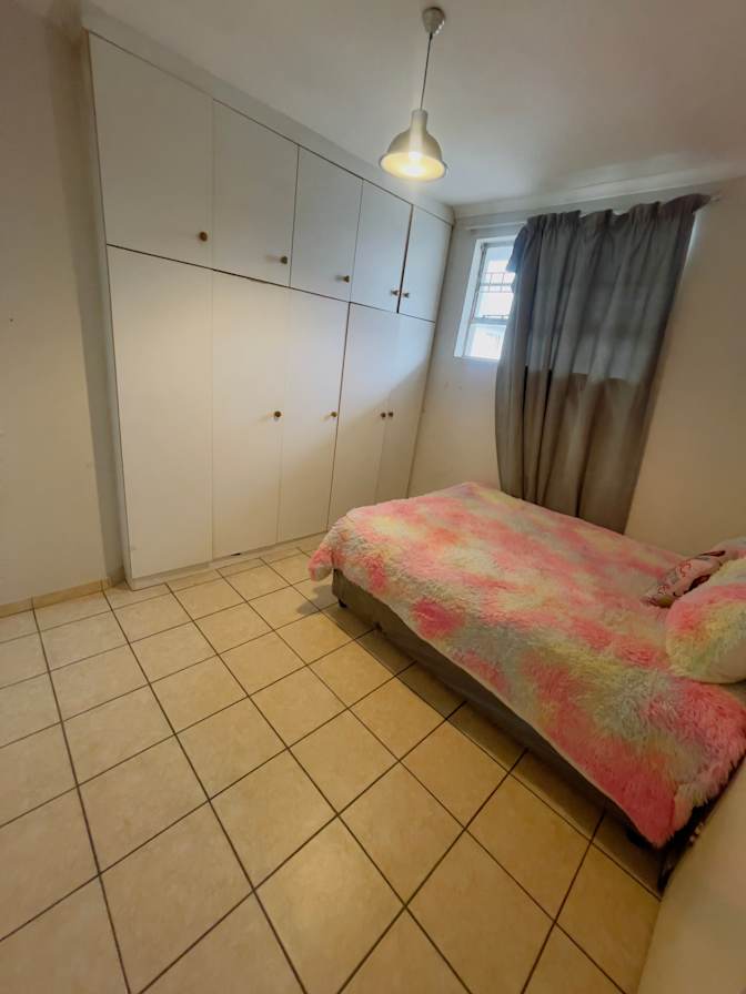 Lisa's room