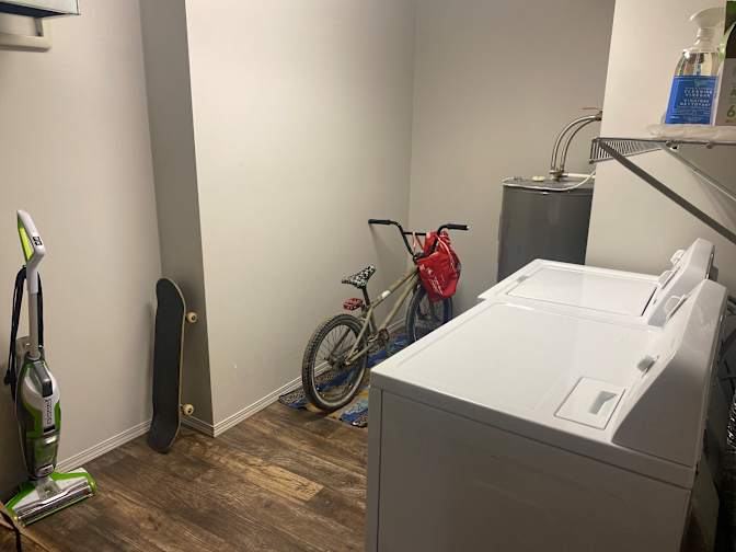 Kaymin Lemoine's room