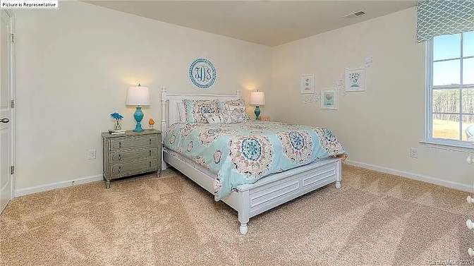 Alcove Rooms's room