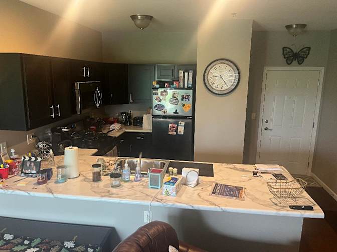 BOB  NOWADLY's room