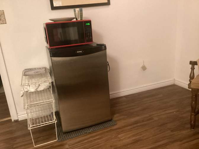 Ken's room