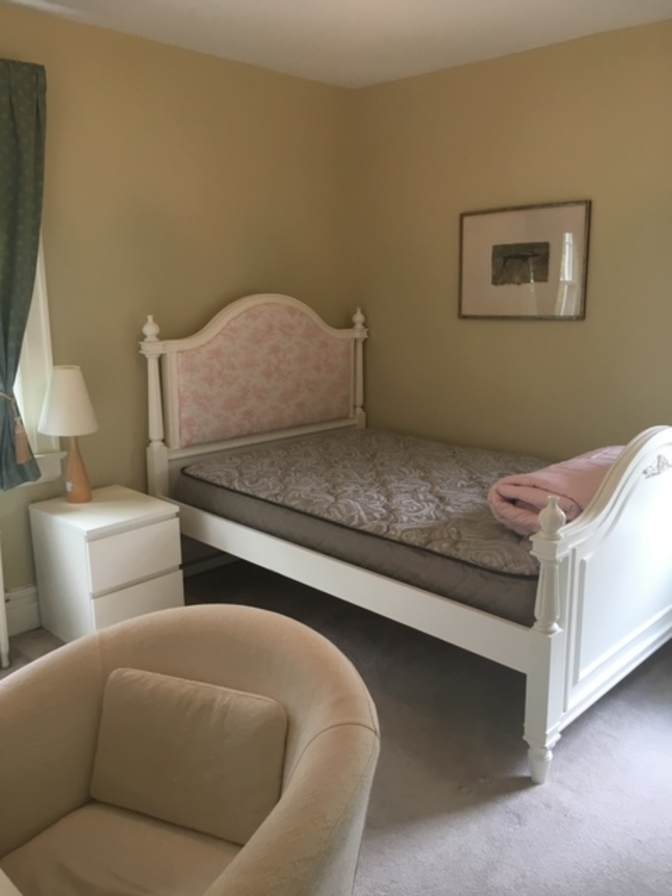 Elisa's room