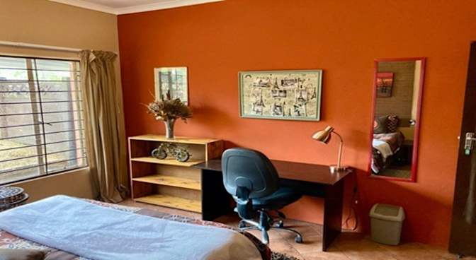 Jos Milne's room