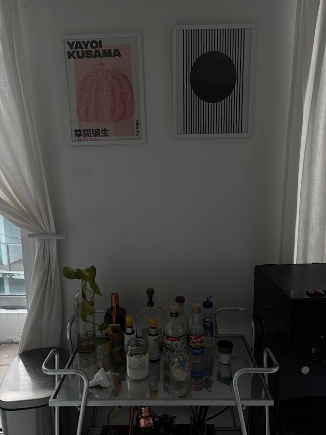 Arielle Elyse Spring's room