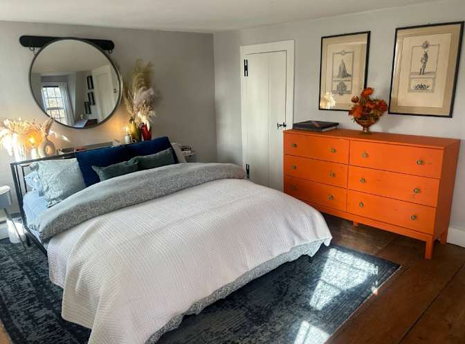Scarlett's room