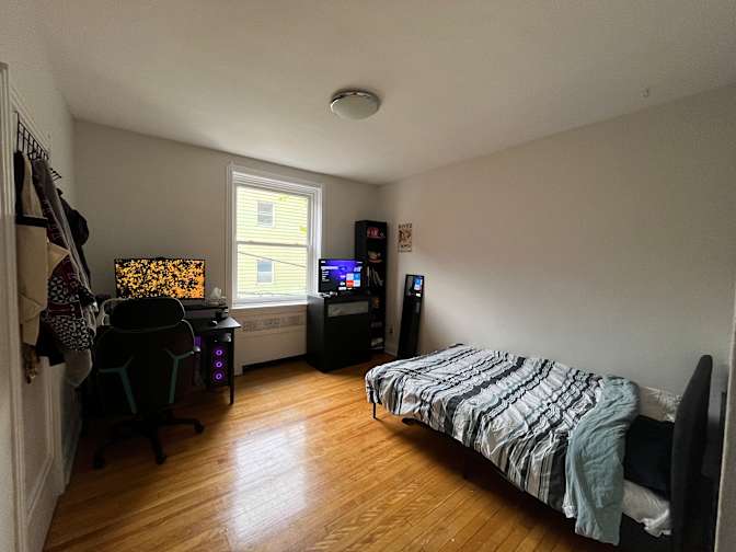 Kathir Hector's room