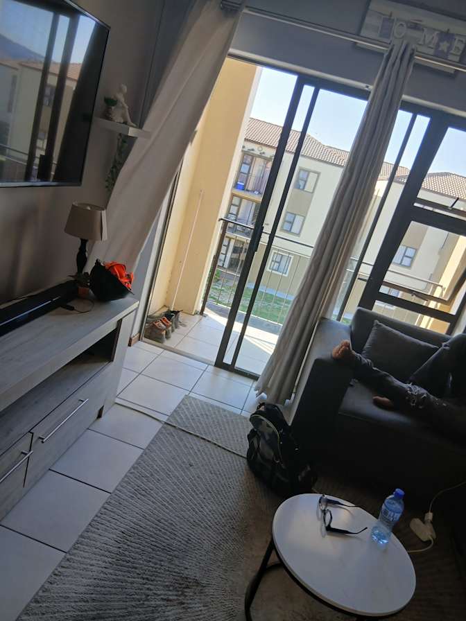 Dee's room