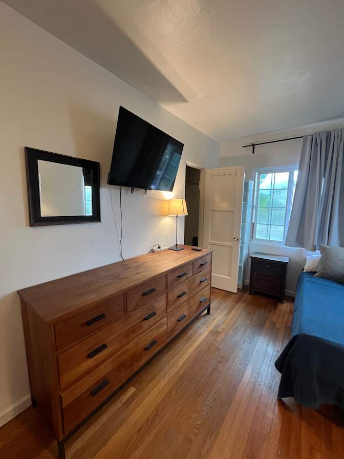 Suzanne's room