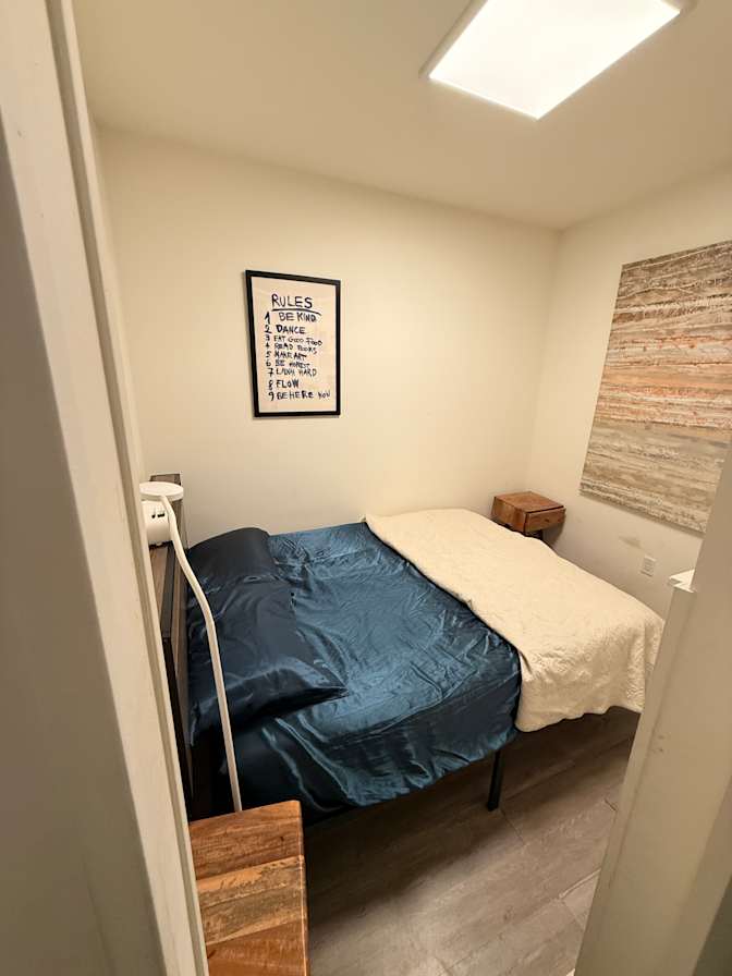 Grey's room