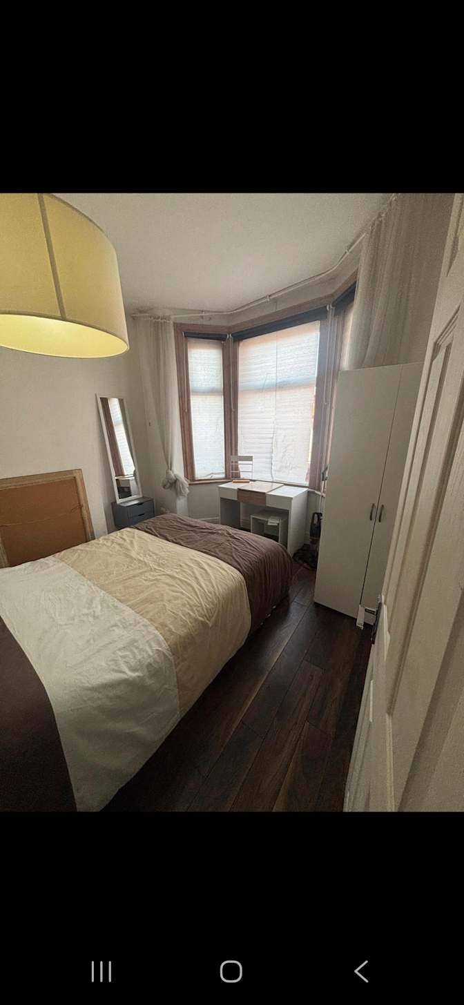 Ali's room