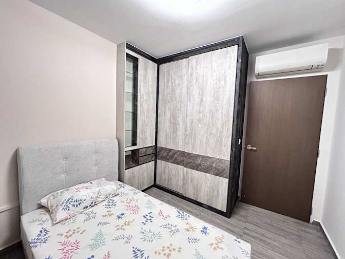 Lau's room