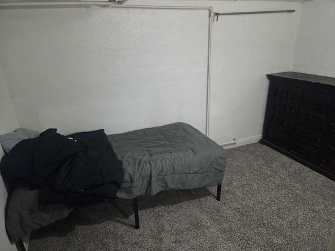 Anuar's room