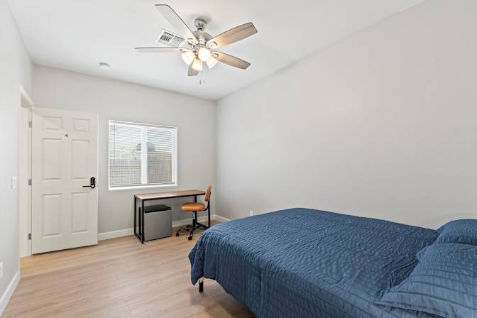 Ventures Rentals's room