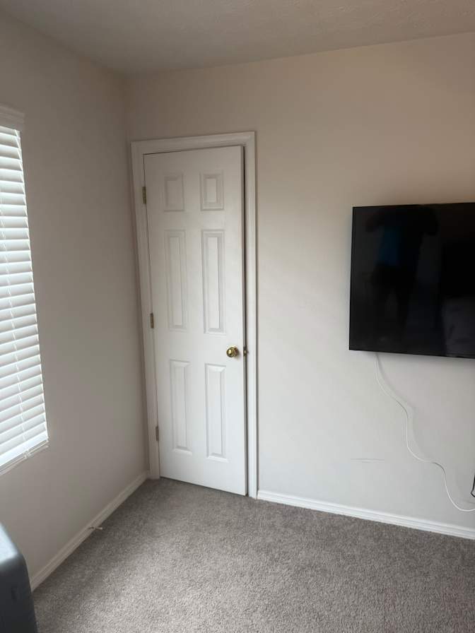 JOWELLS's room