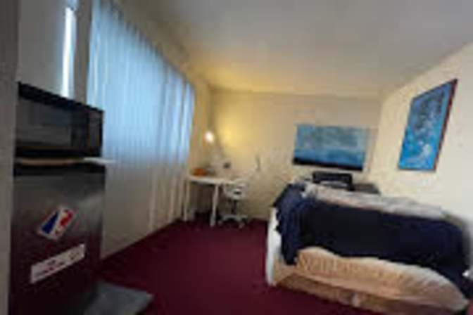 Ron's room