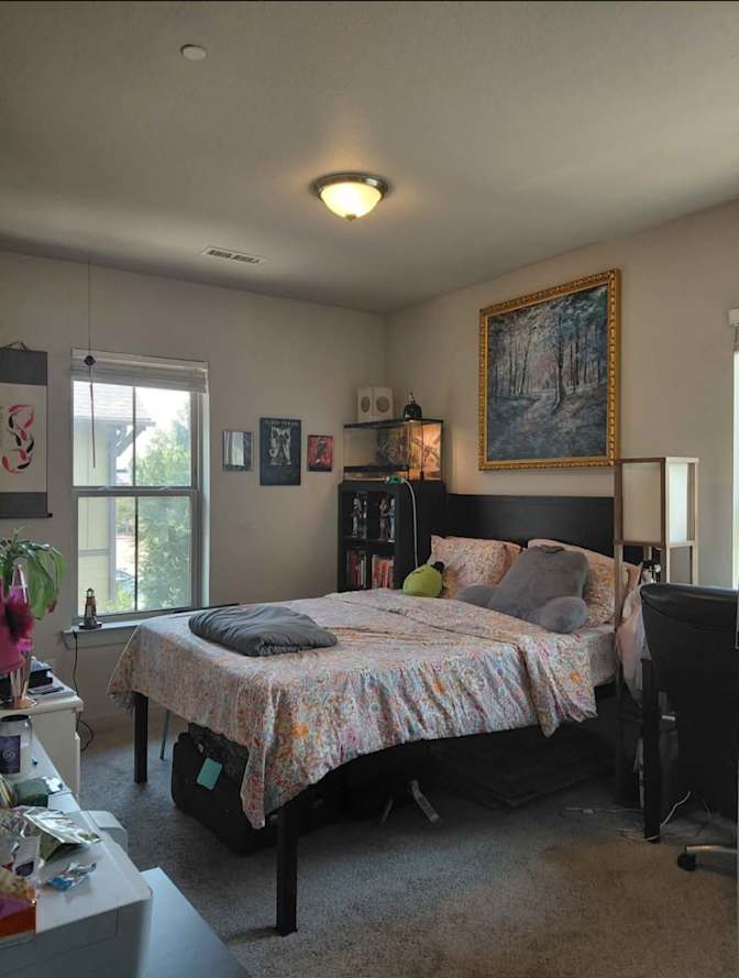 Stephanie's room