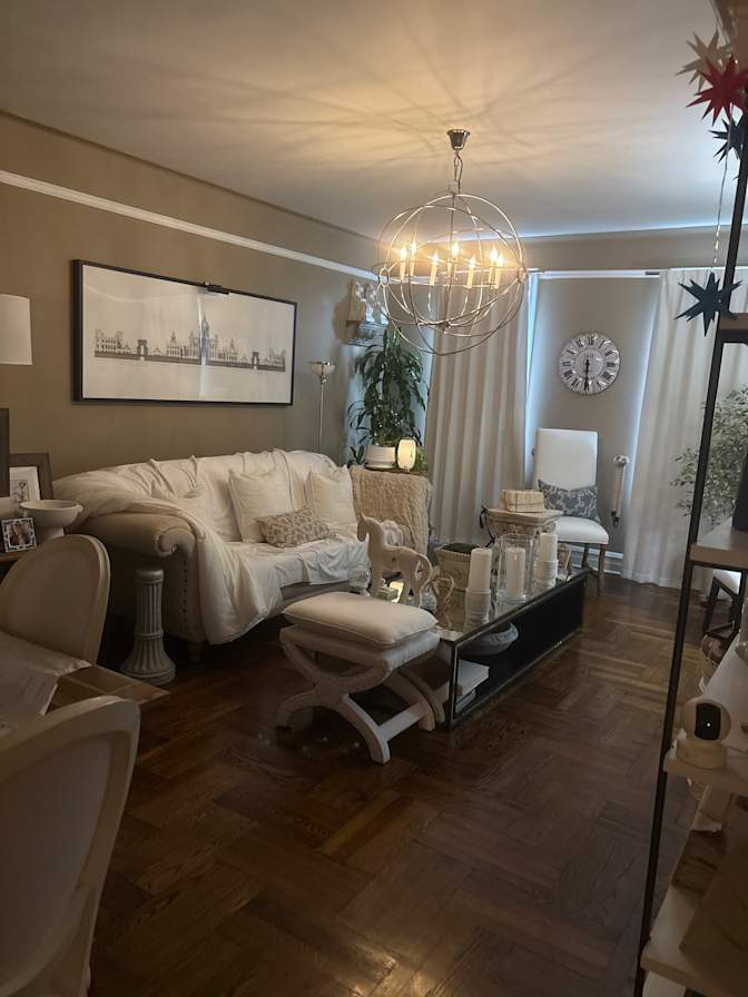Wanda Cortes's room