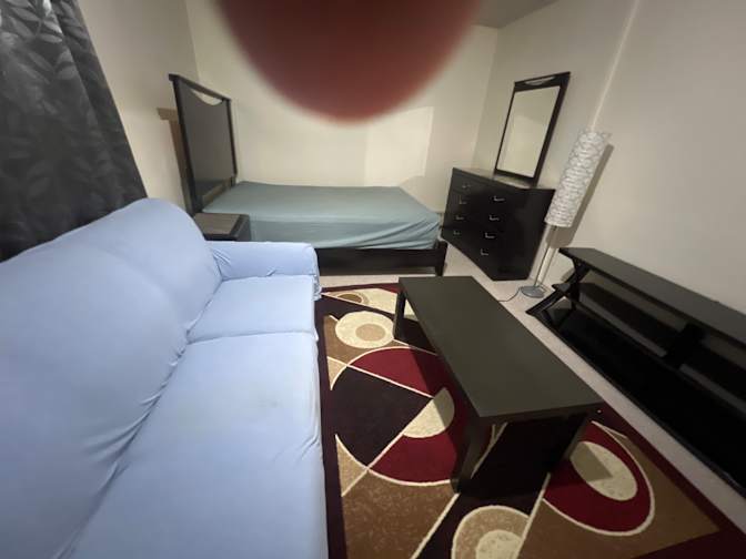Jong's room