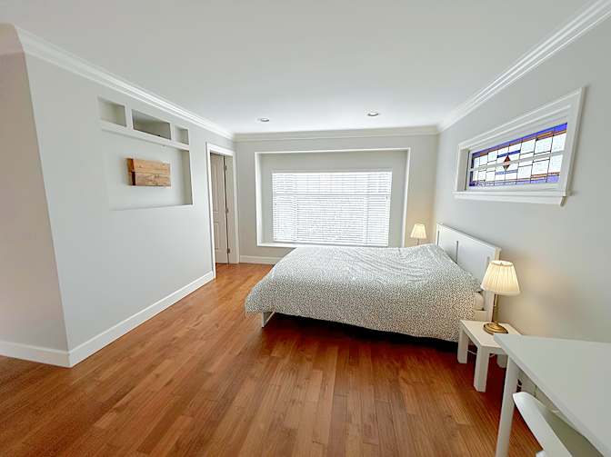 Shirin's room