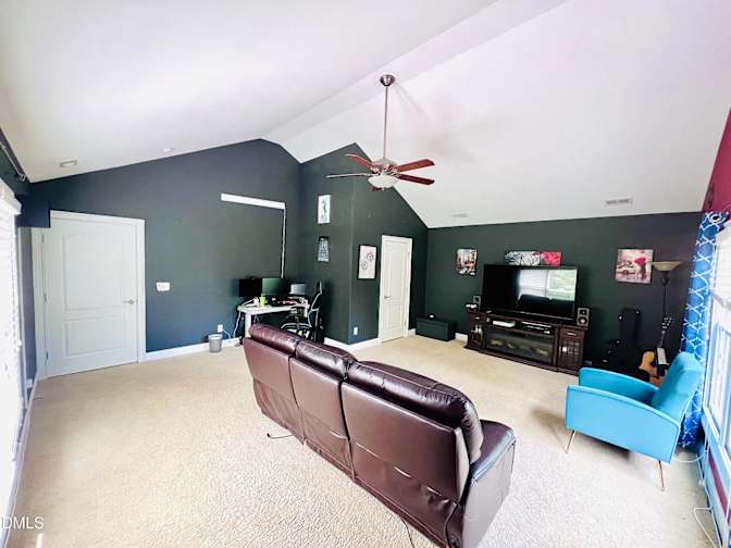 Alcove Rooms's room