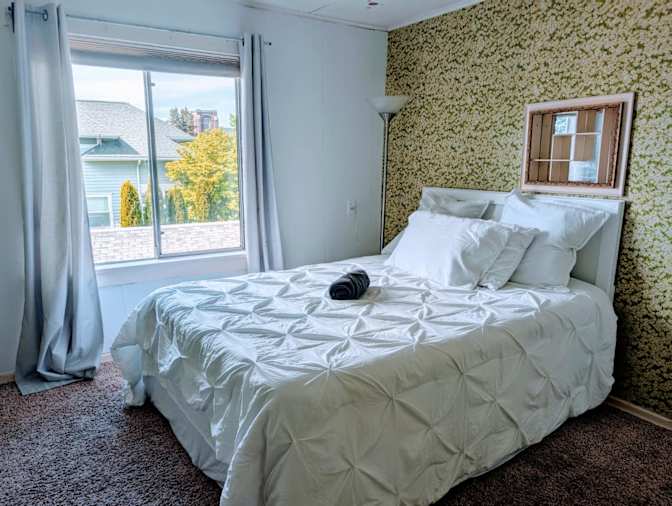 Stephen's room