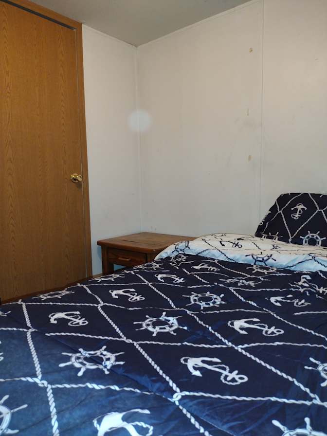 Mykh's room