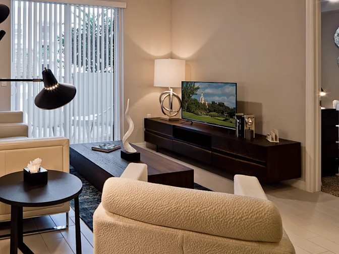 David Br's room