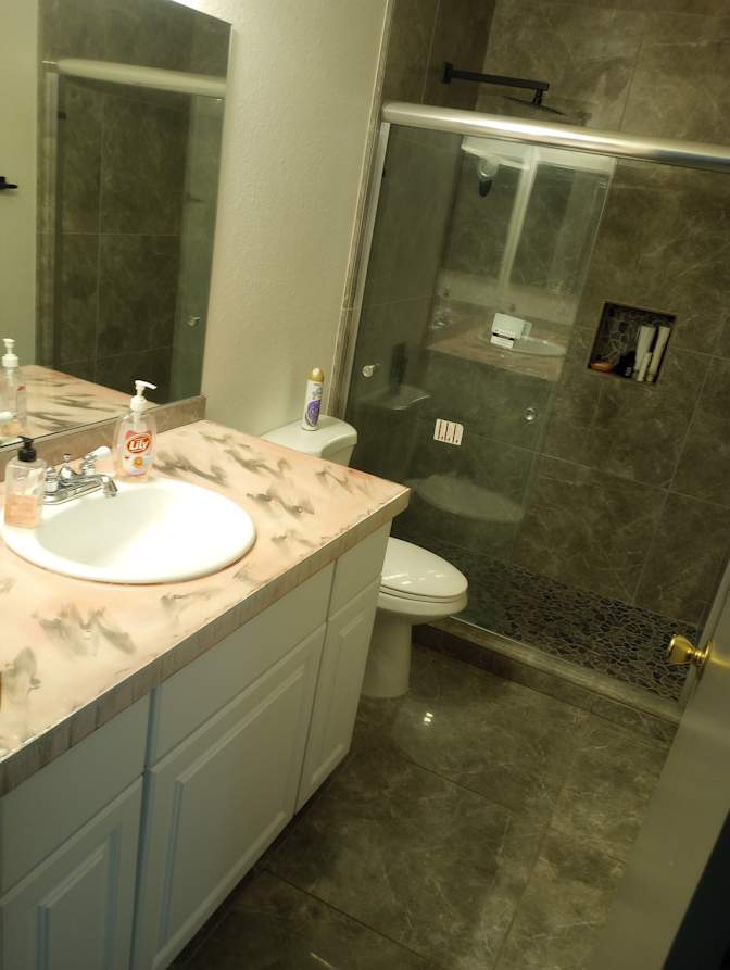 Navin Arjuna's room