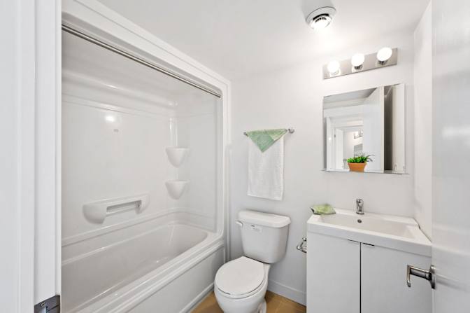 Carla Griffiths's room