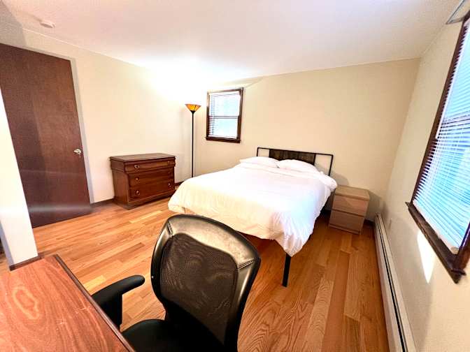 Raymond Franz's room