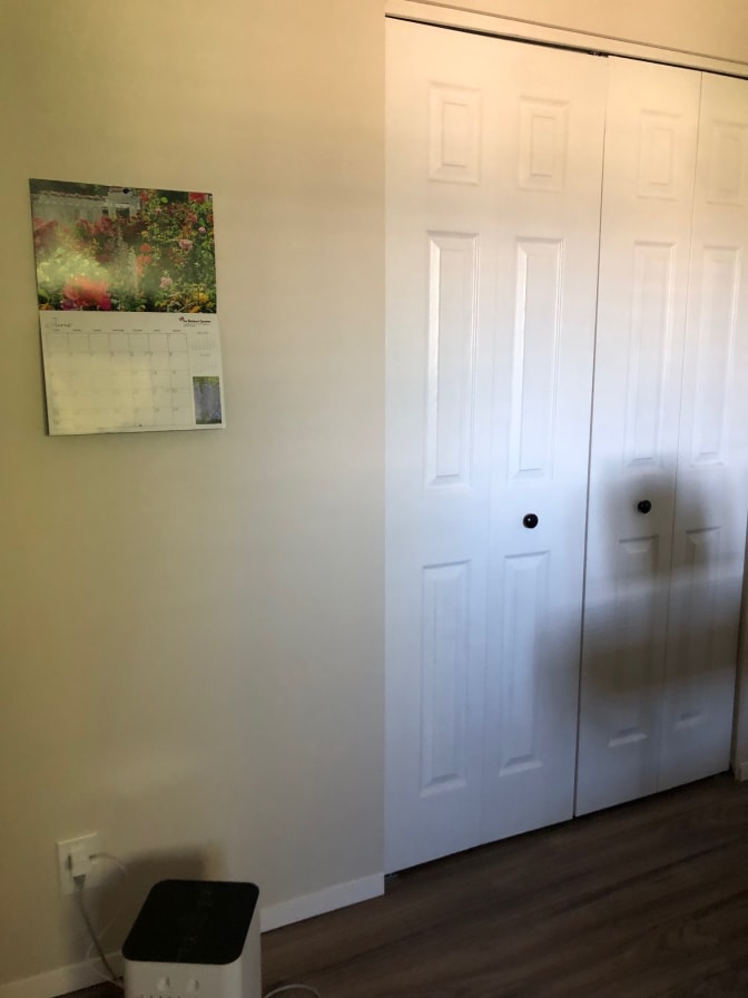V's room