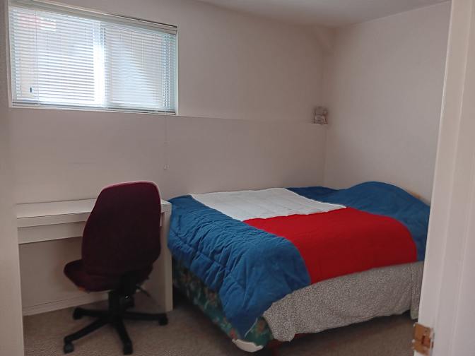 Kayna's room