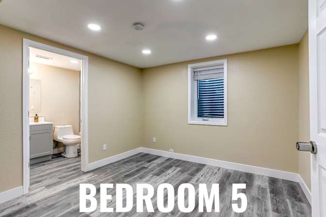 HomeCrew's room