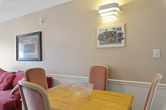 Alcove Rooms's room