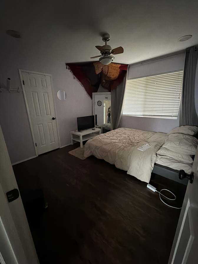 Jhonaly's room